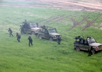 Разведчики 201 военной базы на учении обезвредили условную бандгруппу в горах Таджикистана