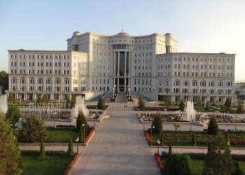 В Душанбе проходит заседание глав национальных библиотек стран ОЭС