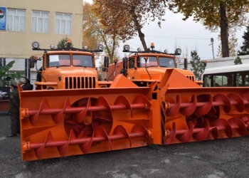 Япония передала регионам Таджикистана снегоуборочную технику на сумму свыше $400 тыс.