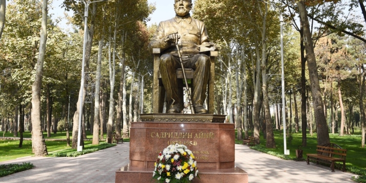 Открытие парка культуры и отдыха имени С. Айни после реконструкции. Фото пресс- службы Президента РТ