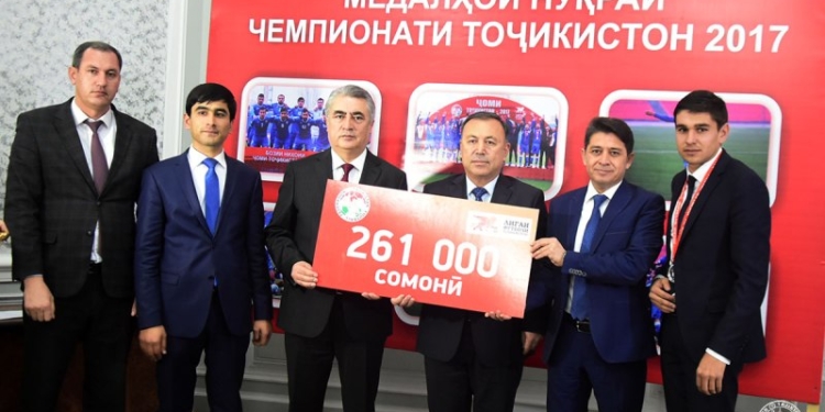 «Худжанд» получил серебряные медали чемпионата Таджикистана