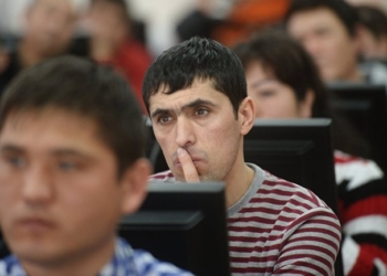 Госдума одобрила уголовную ответственность за фиктивный учет трудовых мигрантов в офисах