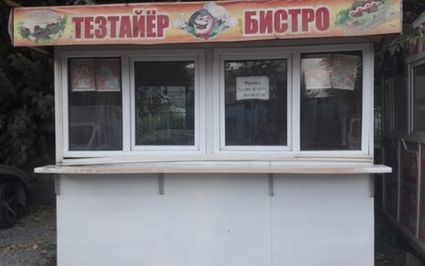 В центре Душанбе украли «закусочную на колесах»