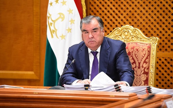 Эмомали Рахмон произвел кадровые изменения в администрации президента