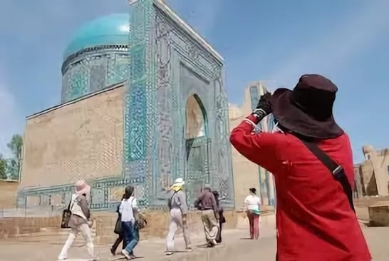 В рамках создания в Бухаре и Самарканде туристических зон осуществляется 403 проекта