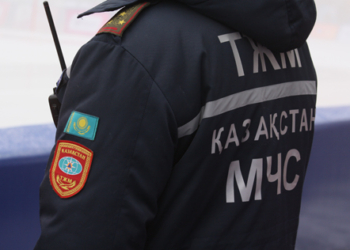 В Казахстане из неисправного автобуса эвакуировали 57 граждан Таджикистана