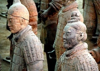Китай направит специалистов для реставрации статуи терракотового воина в США