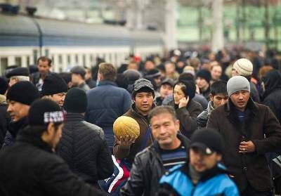 Трудовые мигранты в Узбекистане получат скидку в 20% на авиа- и ж/д билеты