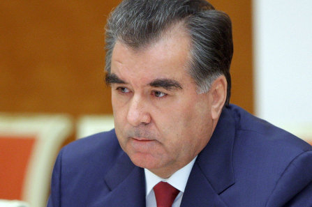 Эмомали Рахмон выразил соболезнования президенту Алжира
