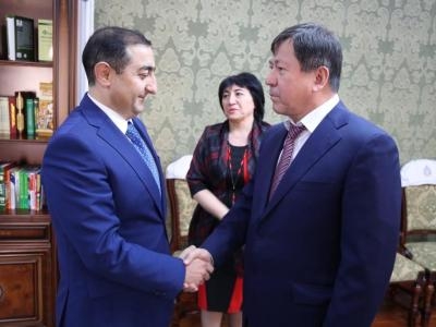 Таджикистан и Азербайджан обсудили совместную борьбу с преступностью