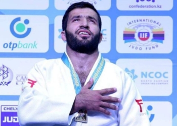 НОК Таджикистана вручил Комроншохи Устопириен $500 за победу на Гран-при Анталия-2018
