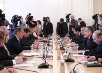 В Москве проходят переговоры глав МИД Таджикистана и России