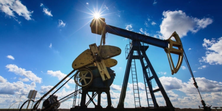 Цена барреля нефти марки Brent впервые с ноября 2014 года превысила $75