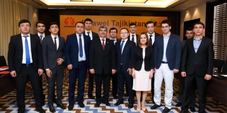 Компания Huawei обучает таджикских специалистов в сфере ИКТ