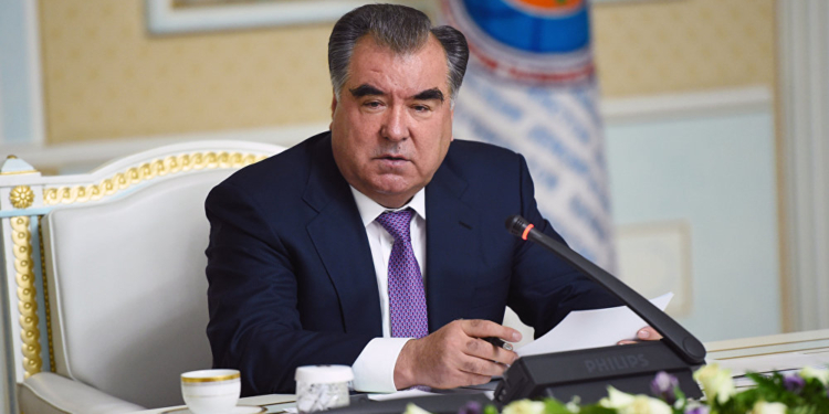 Э.Рахмон: В сегодняшних сложных условиях мы должны сотрудничать, а не конкурировать и стремиться к гегемонии