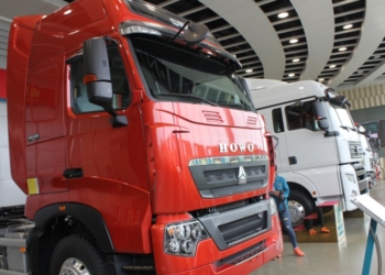 Китайская компания Sinotruk производит грузовики для Таджикистана
