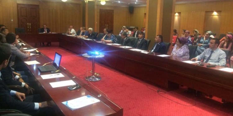 В Душанбе прошла встреча ремесленников с разработчиками законопроекта «О ремесленничестве»