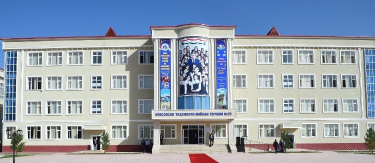 Эмомали Рахмон открыл в Дангаре новую современную школу