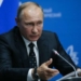 Путин высказался за упрощение процедуры получения российского гражданства
