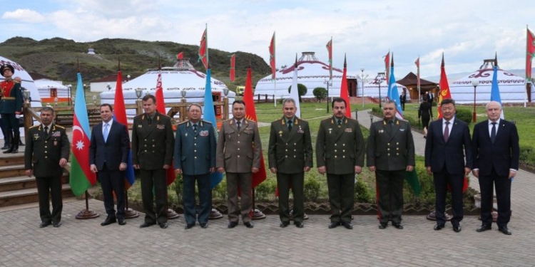 В Туве проходит Совет глав военных ведомств СНГ