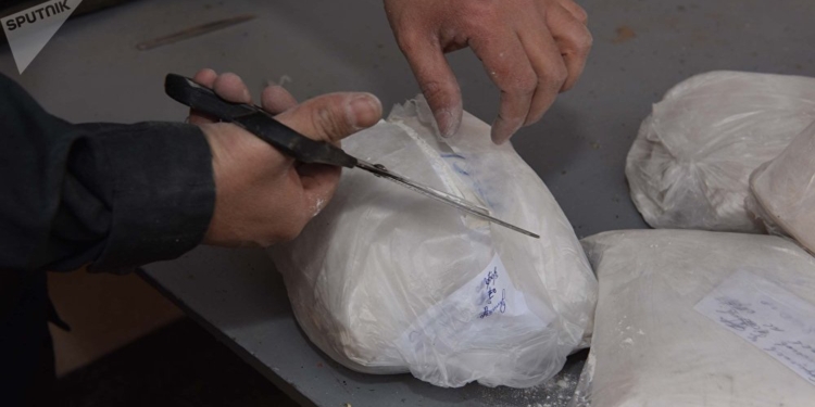 В Душанбе прошел антинаркотический курс для сотрудников таможни, погранвойск и АКН