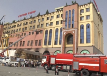 Определен ущерб от пожара на рынке «Султони Кабир»