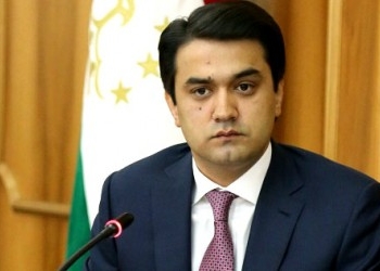 Рустам Эмомали созвал очередную сессию столичного Маджлиса