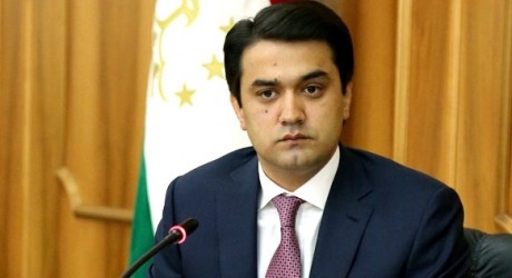 Рустам Эмомали созвал очередную сессию столичного Маджлиса