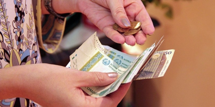 В Таджикистане самый низкий уровень заработной платы в СНГ