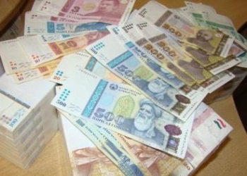 Начальник службы охраны труда Бохтарского госуниверситета подозревается в мошенничестве