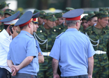 Пост в Фейсбуке о бездействии милиции в Душанбе стал причиной наказания двух милиционеров