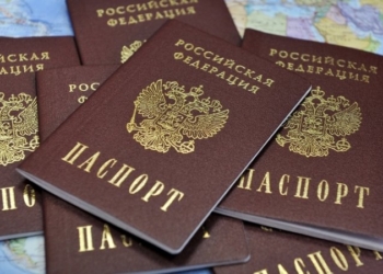 Владимир Путин дал российское гражданство 10 уроженцам Таджикистана