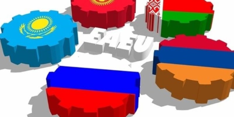 Таджикистан продолжает изучать вопрос о вхождении в ЕАЭС