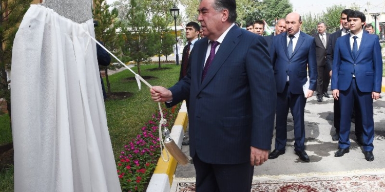 В Душанбе открылась новая клиника кожных заболеваний