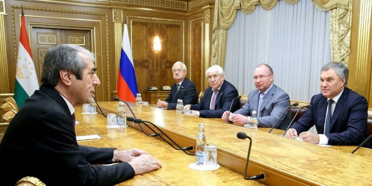 Убайдуллоев попросил Володина обсудить строительство еще одной русскоязычной школы в Таджикистане