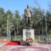 В Бустоне реконструировали парк и установили памятник Садриддину Айни