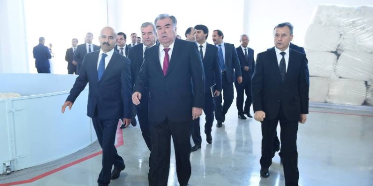 В Дангаре с участием президента открылись еще несколько объектов