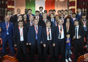 Футболистам «Куктоша» вручены бронзовые медали чемпионата Таджикистана