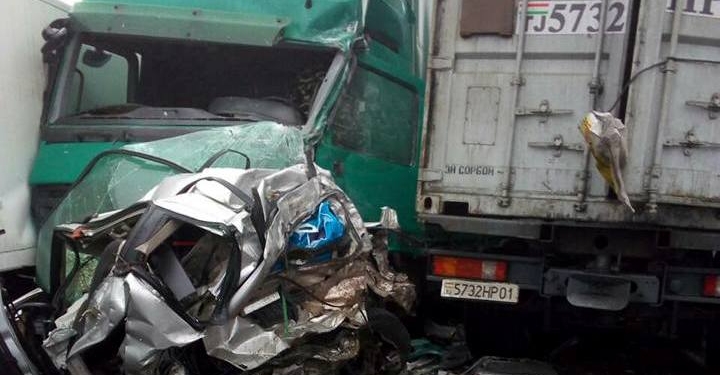 Четыре человека погибли в результате ДТП на автодороге Душанбе-Худжанд