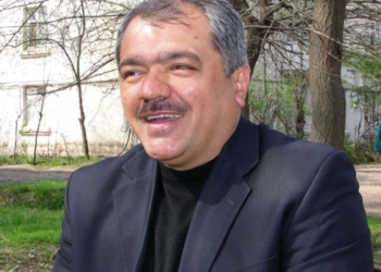 Аловуддин Абдуллоев получил приз «За лучшую мужскую роль» Международного фестиваля «Айтматов и театр»
