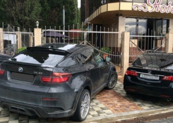 В Узбекистане могут разрешить въезд иностранных автомашин с тонировкой, но, за дополнительную плату