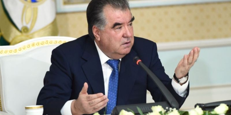 Президент объявил 2019 год Годом развития села и народных ремесел