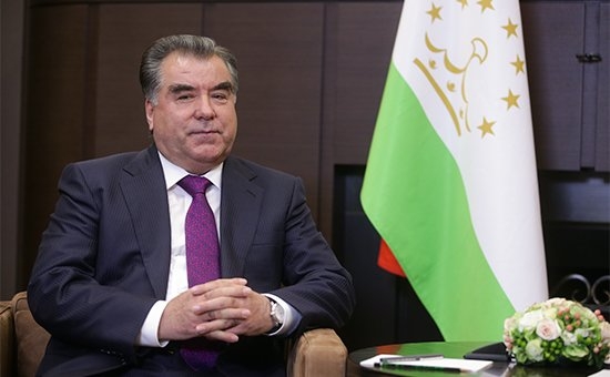 Эмомали Рахмон отбыл в Санкт-Петербург на встречу с коллегами по СНГ