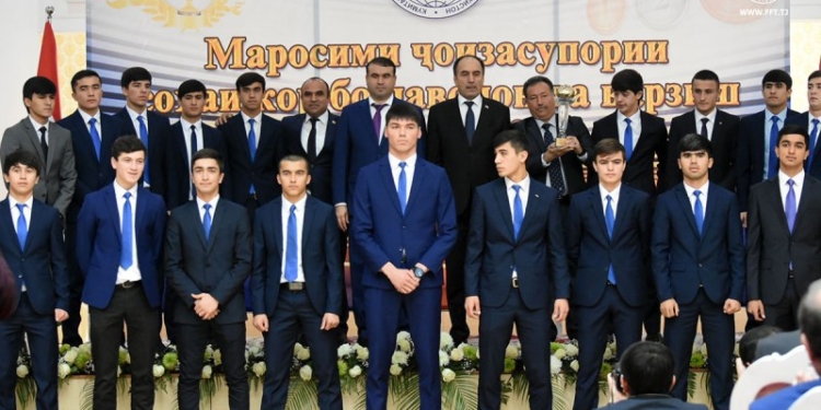 Юношеская сборная Таджикистана признана командой года