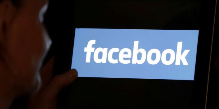 Facebook удалил сотни страниц, связанных с Россией. Их вели сотрудники агентства Sputnik