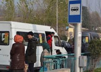В Душанбе запретили движение маршруток по улице Негмата Карабаева