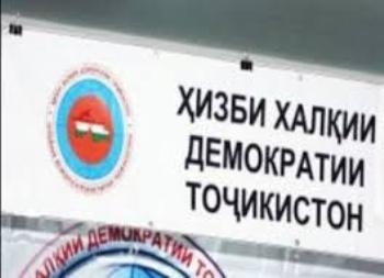 Представители НДПТ провели серию встреч с трудовыми мигрантами в России