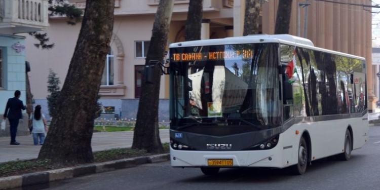 В Душанбе пустили новый автобусный маршрут