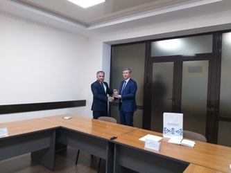 Таджикистан и Кыргызстан обсудили сотрудничество в сфере госслужбы