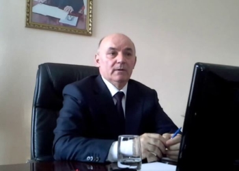 Глава налогового комитета посетовал на снижение налоговых выплат мобильных компаний